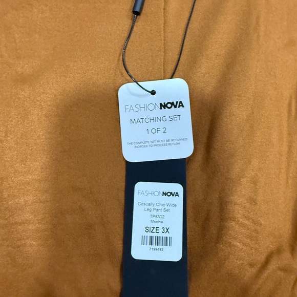 *8 Fashion Nova items - Picture 7 of 15